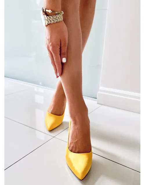 Szpilki damskie satynowe TALIA YELLOW