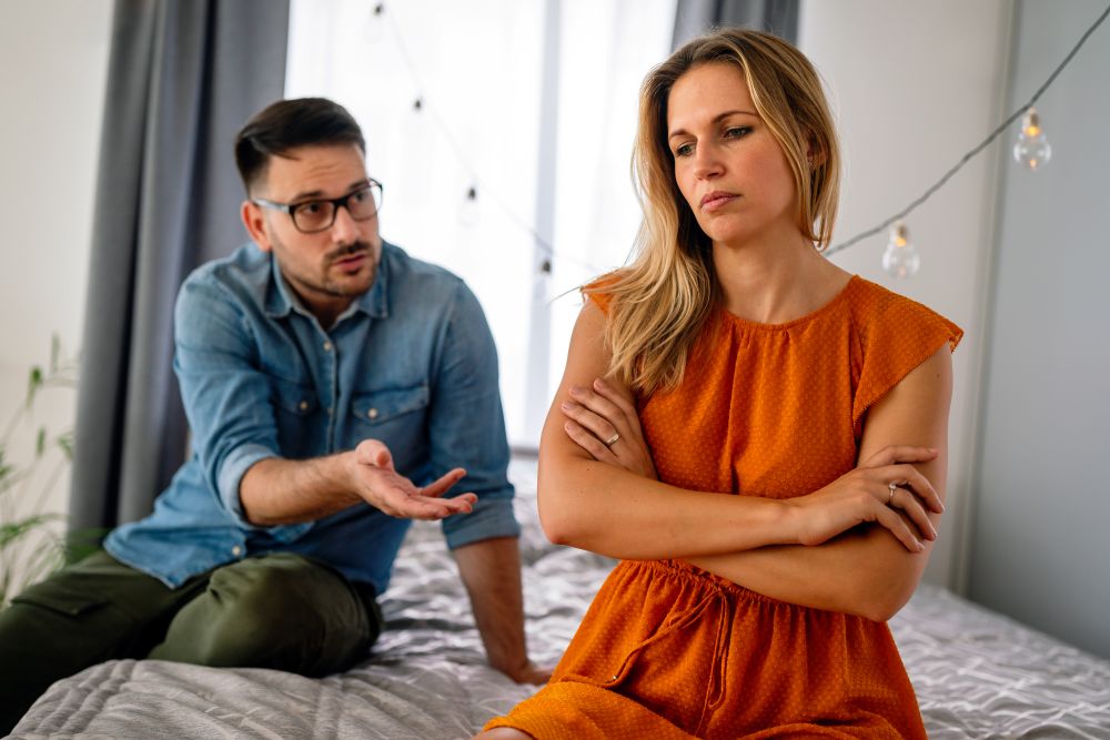 Dlaczego nie umiemy mówić o emocjach w związku – i jak to zmienić?